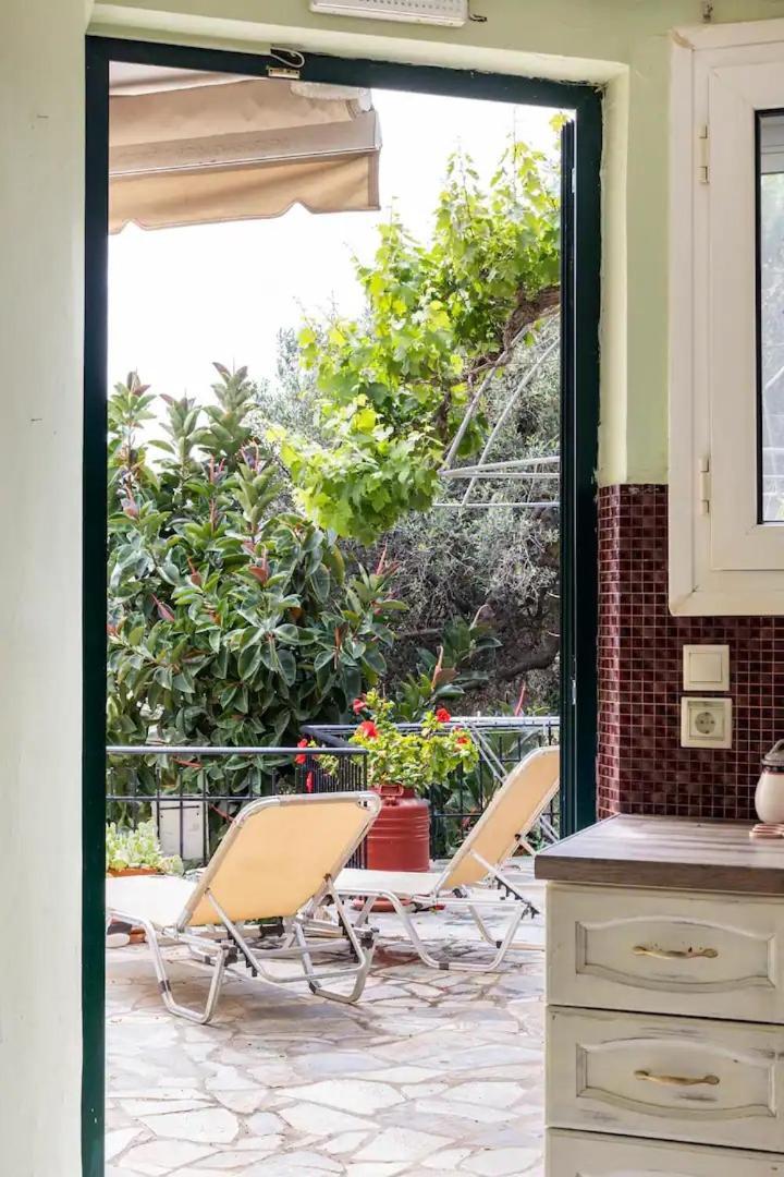 Erato Apartment In Argostoli Bagian luar foto